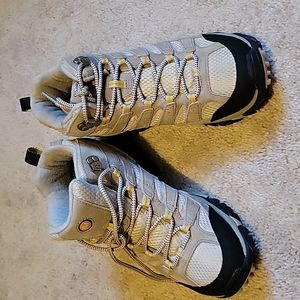 Merrell Hiking Boots 8